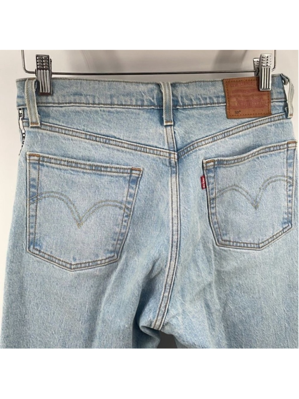 LEVI’S 501 premium logo tape jeans light wash y2k sz 27 button fly spell out - Picture 11 of 13